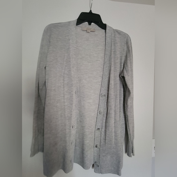 🎀Loft light weight cardigan🎀 - Picture 2 of 3